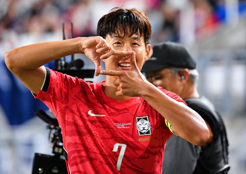 "이제 딱 1골 남았다" 손흥민 58호골 도전, 차범근 대기록까지 따라왔다