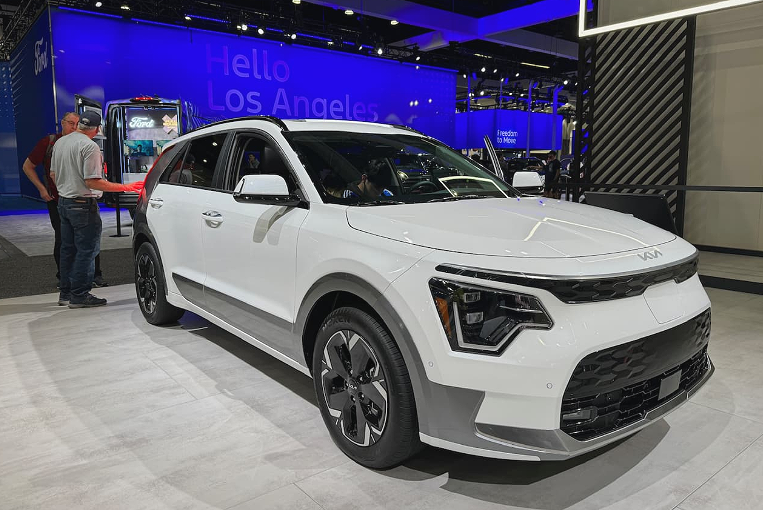 "BYD 중국차 살바에.." 2,590만원에 401km 가는 국산 '전기 SUV'