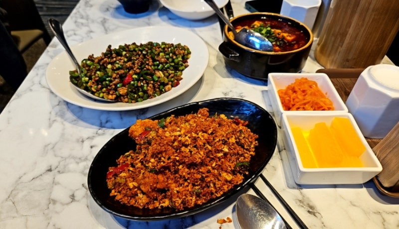 [내돈내산] 서울시청역 짜장면 맛집. 무교동의 맛있고 특이한 메뉴가 있는 중국집. 초류향.