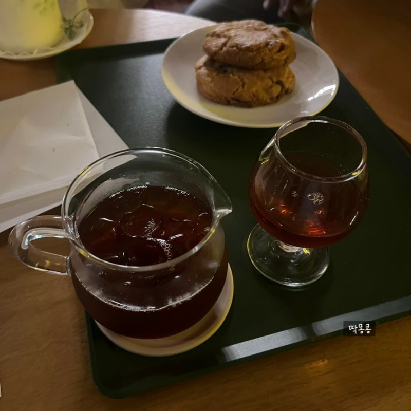 [광주] 쌍촌동 커피가 맛있고 분위기 좋은 카페 추천 - 화이트셔츠