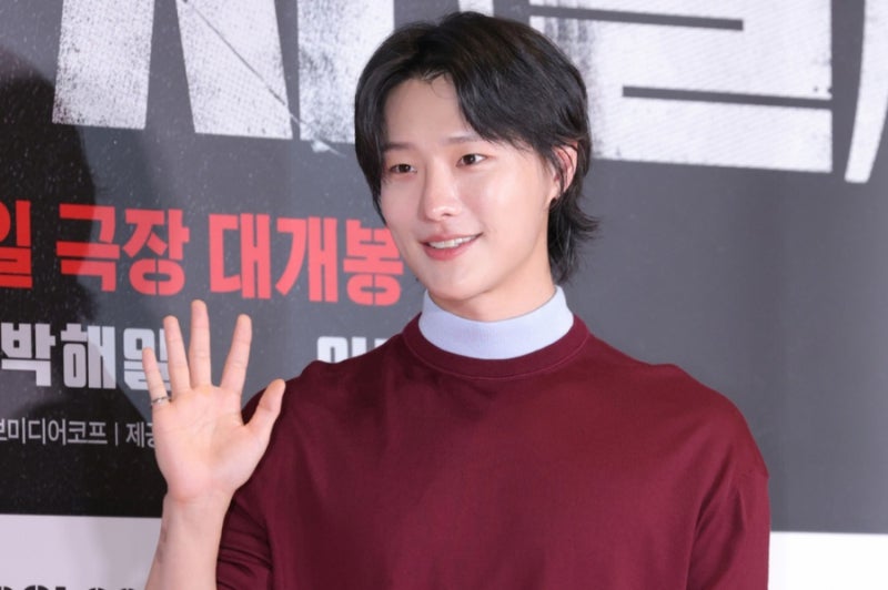 우즈, 억울하게 욕먹었다…논란의 日영화 출연 NO “대본받고 고사”