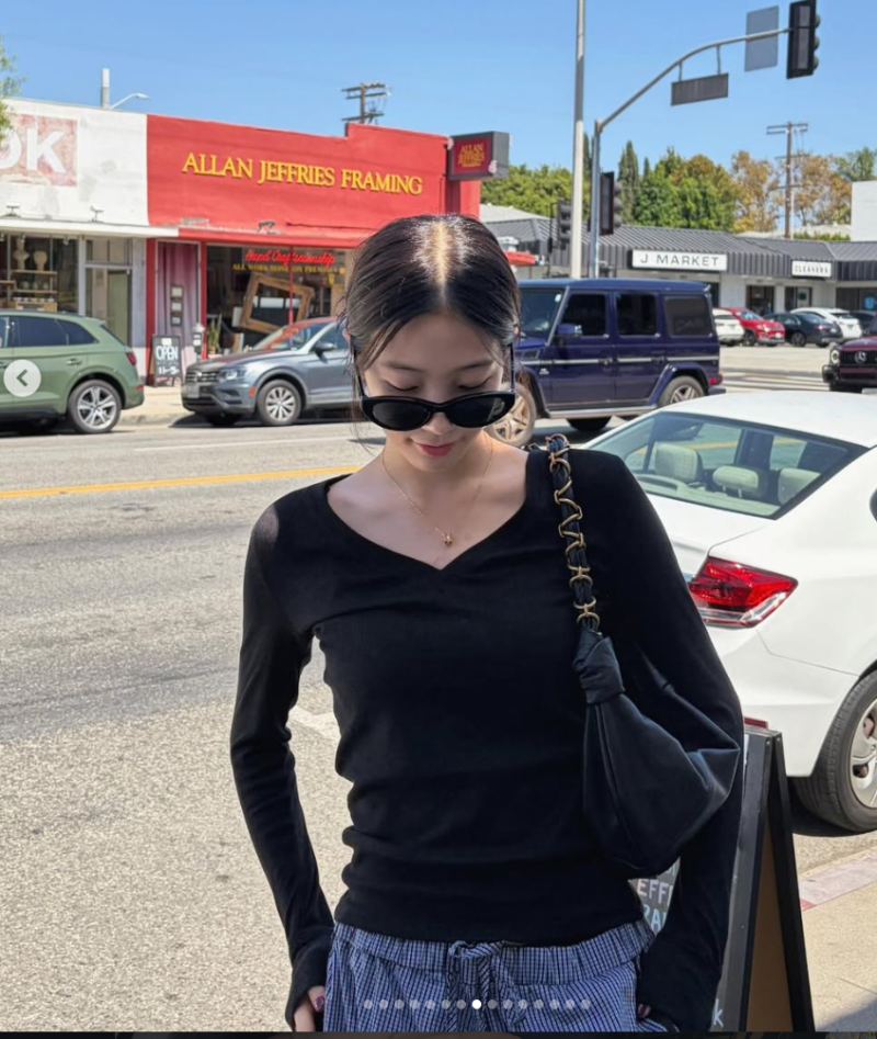 카즈하 가방 뭐야? 555만 원 호보백 하나로 끝난 꾸안꾸