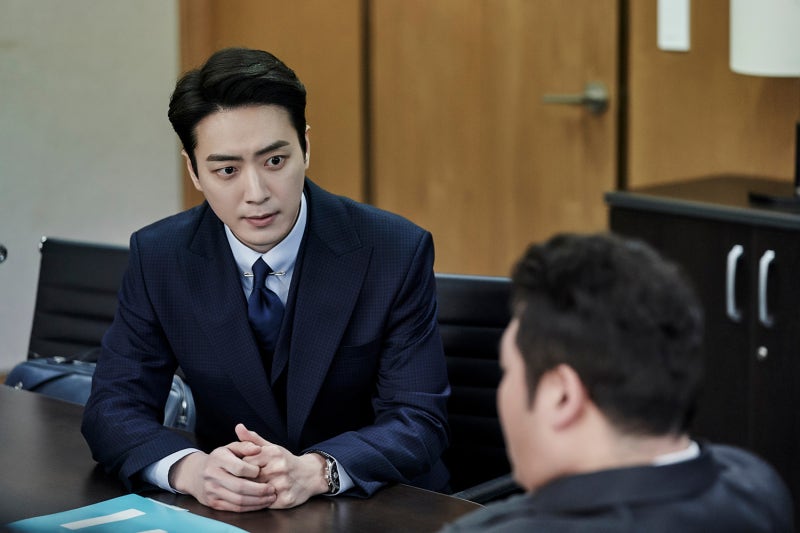 배우 이준혁 , 수트 차림에 담아온 욕망·다정함·직장인의 변화