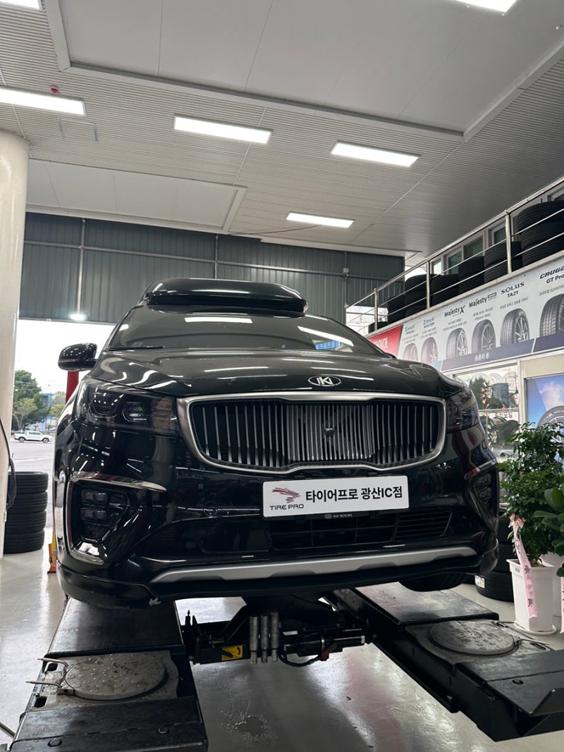 기아 더뉴 카니발 하이리무진 235/55R19 크루젠 GT PRO HP72 전남 광주 광산구 타이어싼곳 타이어....