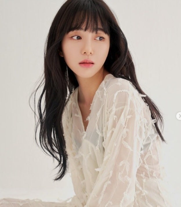"경찰 실명 거론하며 원색 비난"… 권민아 母 심정지·경찰 실명 비난