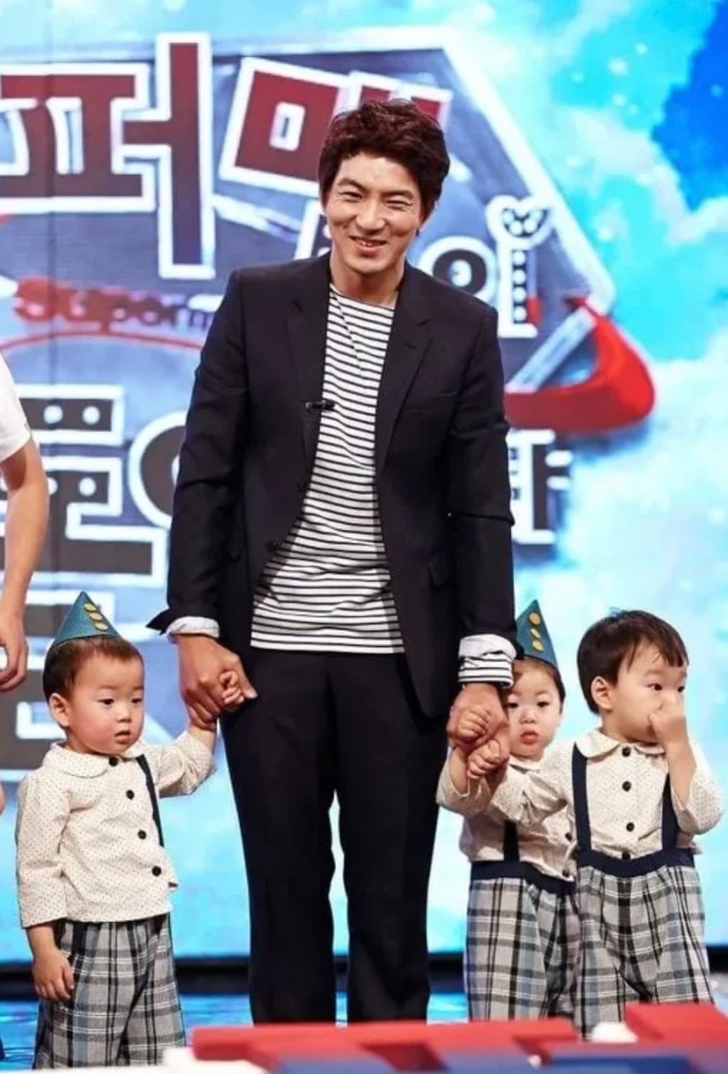 송일국 “너무 힘들다”…삼둥이 사춘기, 무슨 이야기 했나