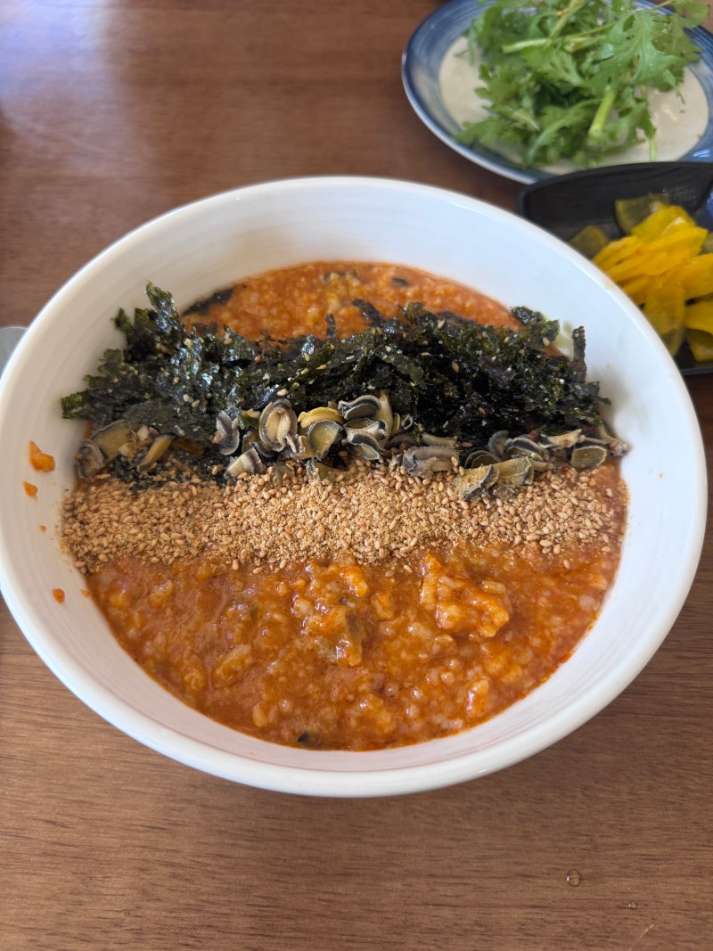 강릉 경포대 맛집 추천 '울릉도며느리' 따개비칼국수&장죽 후기