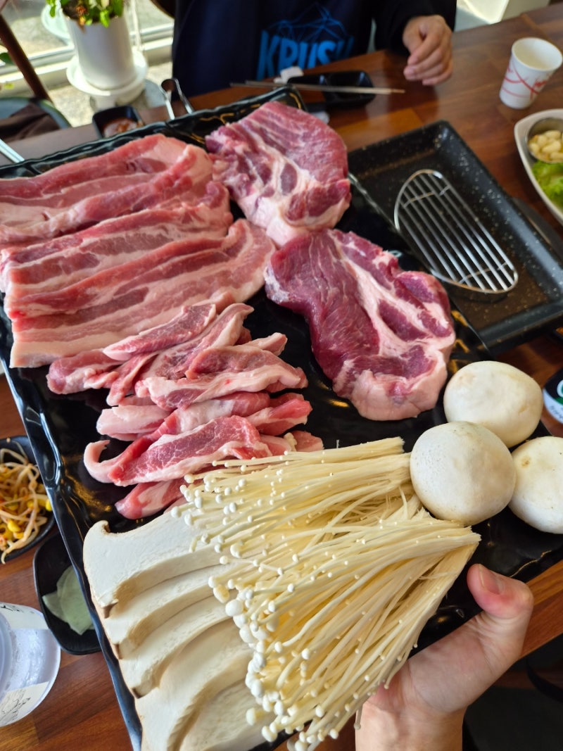 을왕리 해수욕장 맛집 오션뷰와 함께 즐기는 육즙 가득 을왕리 생고깃집
