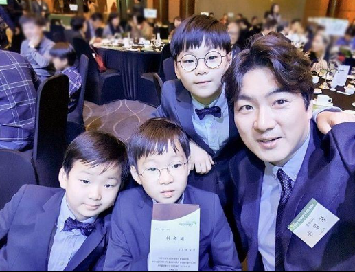 대한·민국·만세 벌써 중학교 2학년…송일국 “하루하루 기도하며 산다”‘슈돌’ 국민 삼....