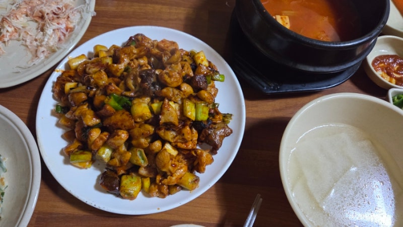군산 | 김치찌개주는 돼지 곱창 맛집, 순돌이 곱창