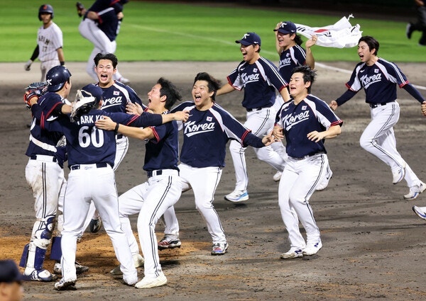 0-5 충격패를 3-1 금메달로 갚았다 김도영 결승타·곽빈 호투, 한국 야구 5연패