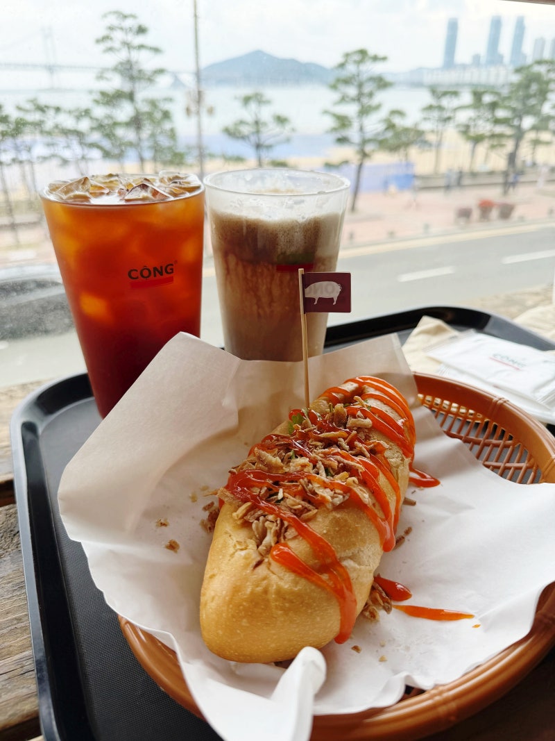 부산 광안리 - 콩카페 광안리점 (광안대교 바로 앞 테라스 카페)