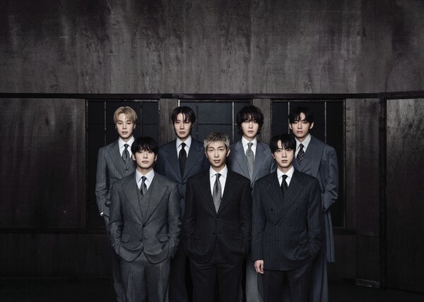 "VMA 주인공은 BTS"…'올해의 노래'까지 싹쓸이하며 3관왕 달성
