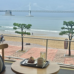 부산 광안리 감성 카페 리코리카, 광안대교 오션뷰 디저트 맛집