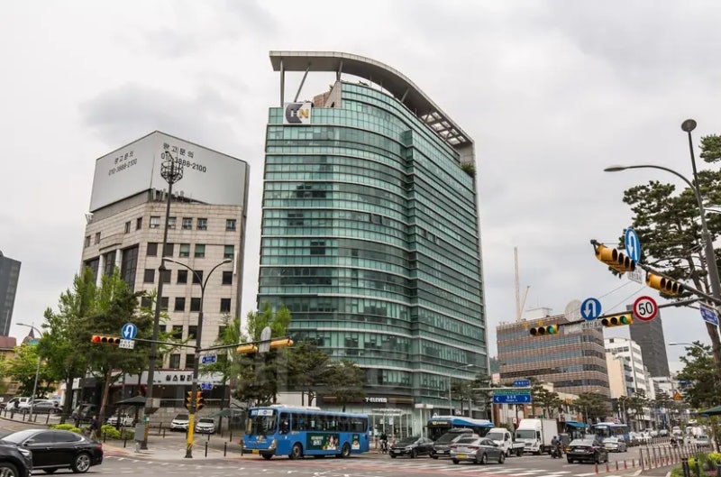 정대선·노현정 아들 정창건, 19세에 HNiX 최대주주 올랐다
