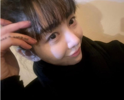 “우리 엄마 제발 기도해주세요” 권민아, 모친 심정지 긴급 호소 친언니 권민정 향해 분노