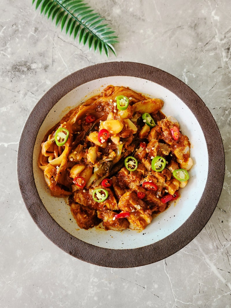 류수영 돼지고기 김치찜 레시피 묵은지 삼겹살 김치찜 만들기