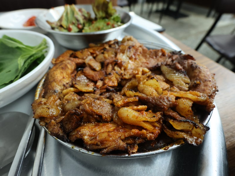 [ 대구 ] 칠성시장 연탄불고기 맛집 "단골식당 연탄돼지불고기"내돈 내산 주차 가격 맛평가 ....