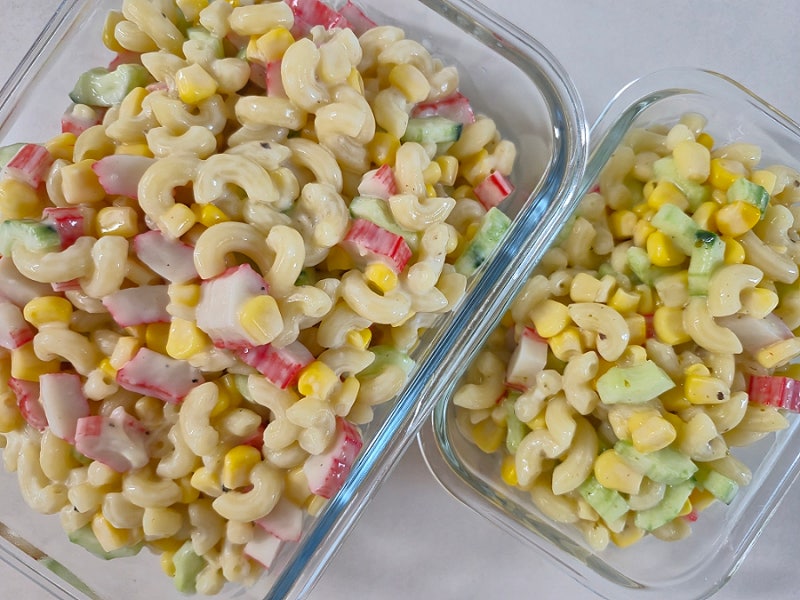 [레시피] 식당 맛 그대로 맛살 듬뿍 마카로니 콘샐러드 만들기