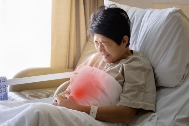 "단순 소화불량인 줄 알았는데..." 골든타임 놓치기 쉬운 췌장암 초기증상 3가지!