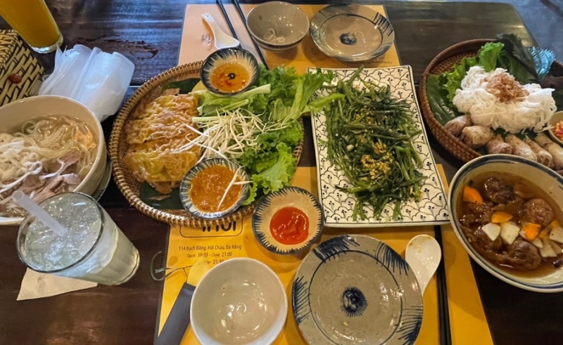 다낭 핑크성당 근처 미슐랭 맛집 안토이 메뉴 추천 웨이팅 후기