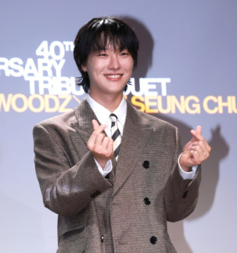 세상 떠난 아버지의 우상과 함께…우즈, 이승철 40주년 헌정곡 작업 중 끝내 울컥..