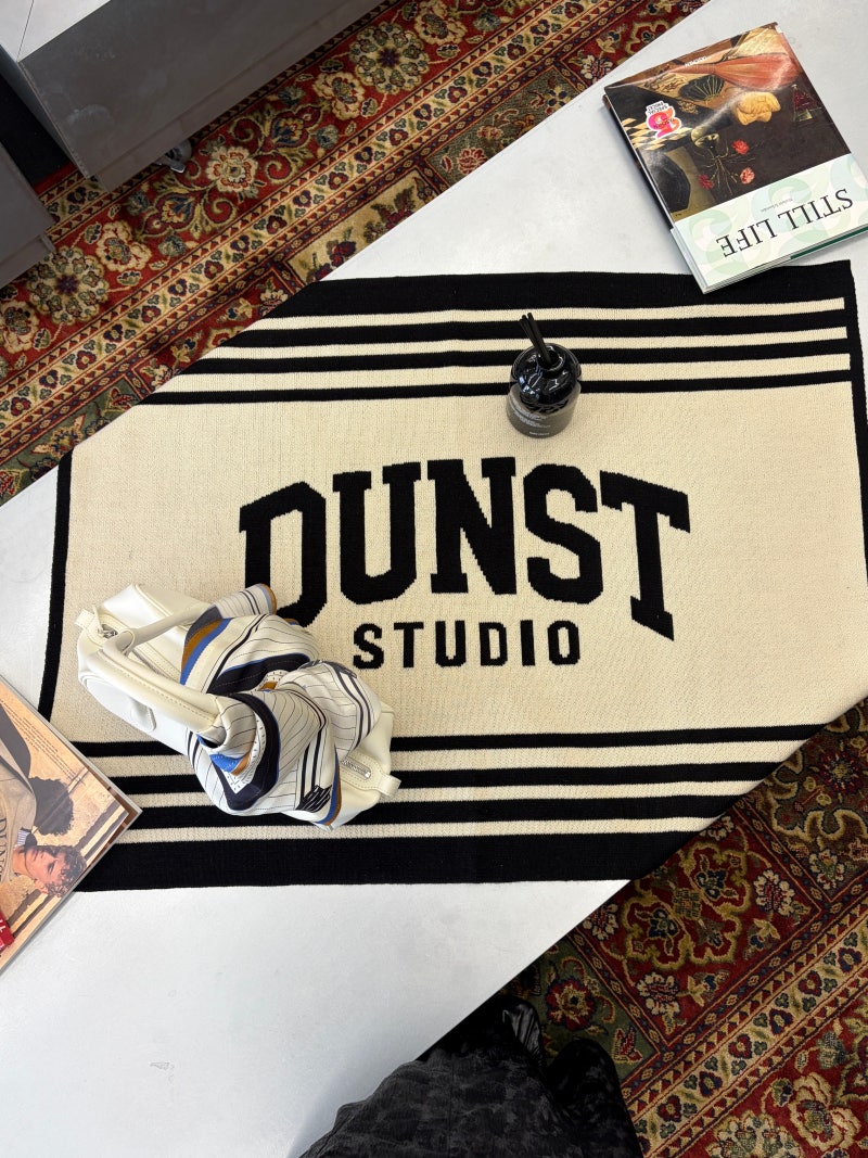 DUNST 던스트 성수 플래그십 스토어 오픈! 블레이저, 스웨이드 자켓 쇼핑 후기
