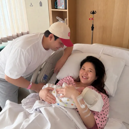 김승혜♥김해준 드디어 엄마·아빠 됐다… "자연분만 성공" 이제 둘 아닌 세식구