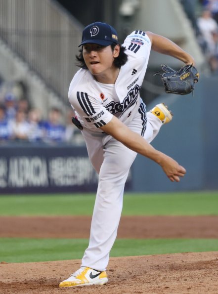 “160.3㎞ 찍은 곽빈, MLB 스카우트까지 움직였다…2027년이 중요한 이유”