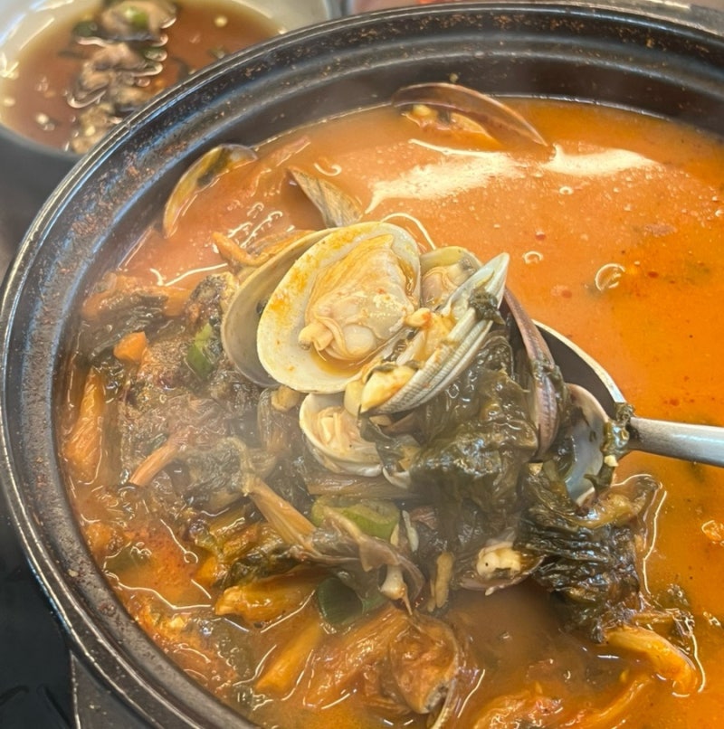 [태안 맛집] 태안 바지락해장국 해장으로 굿 feat.오늘도 소금빵