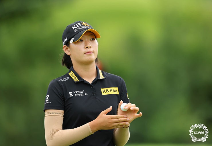KLPGA 장타여왕 방신실은 어떻게 6승 챔피언이 됐나? 300야드 스윙 비결부터 인성·LPGA 꿈까지