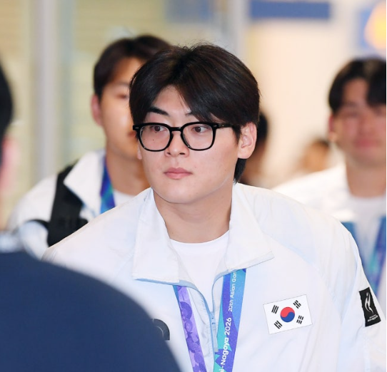 "군대 다녀온 선수가" SSG 조병현, 가장 위험한 7회에 올라간 이유는?곽빈의 주자까지 막아낸 1....