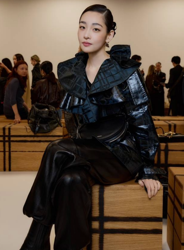 17kg 감량 후 확 달라진 김민하 프로필 나이 키 파친코 버버리 공항패션