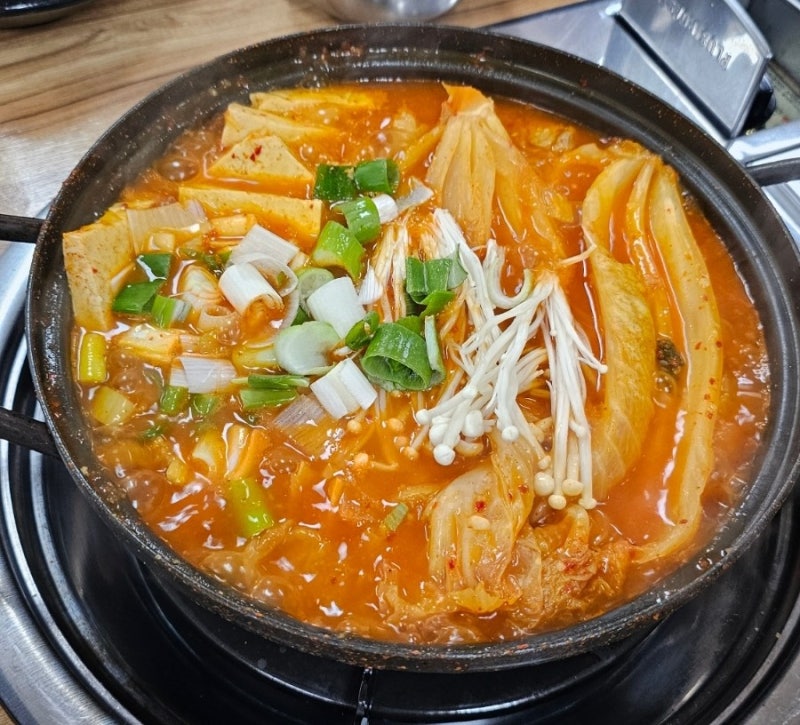 경남 고성 공룡 세계 엑스포 맛집 : 진국본가 고성배둔점(feat.아침밥)