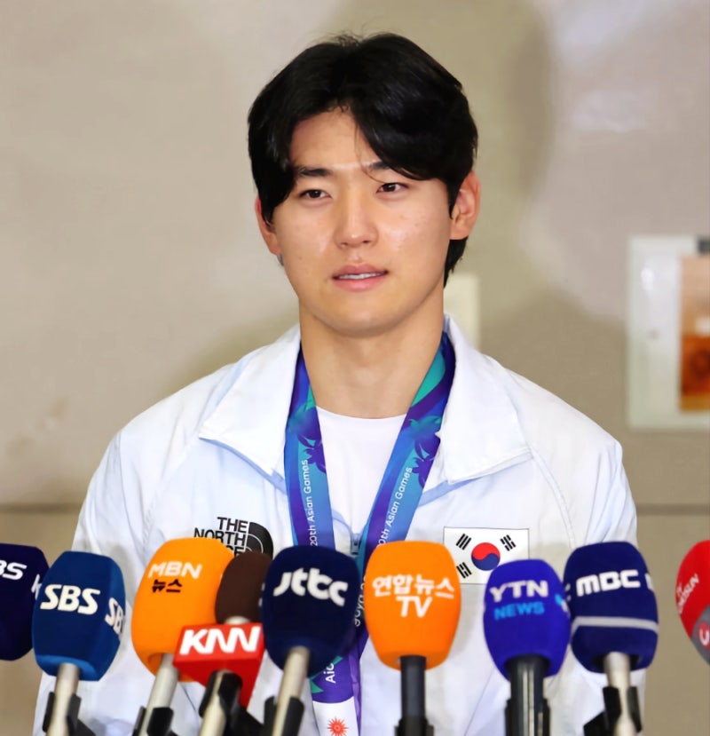 [2026 아시안게임] 금메달 후 새벽 사과문 올렸던 김도영, 귀국장에서 털어놓은 솔직 고백!
