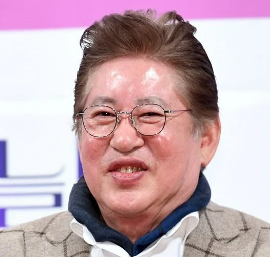 늦은 나이의 아빠가 된 스타들... 제이미 폭스, 58세에 셋째 기다린다