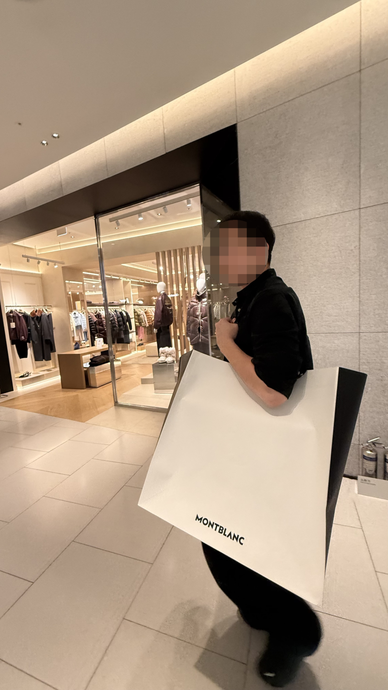 [몽블랑 그레인 도큐먼트 케이스] 16인치 노트북 수납부터 정장·캐주얼 착용까지 실사용 후....