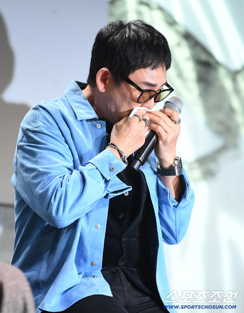 이승철 40주년 쇼케이스에서 울컥, 우즈가 선물한 '우리만의 이야기' 9월 30일 공개