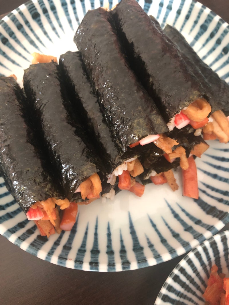 간단하고 맛있는 꼬마김밥 만들기: 자취생도 쉽게 따라하는 레시피