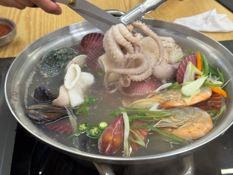 북한강 맛집 드라이브 코스로 좋은 '박승광해물칼국수 북한강직영점'