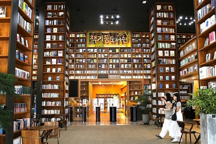 전주 도서관 여행 지도｜한옥·숲·호수 따라 가볼 만한 이색 도서관 6곳