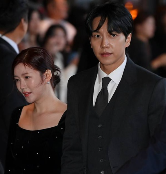 "결국 법정 구속..." 이승기 장인·이다인 부친, 주가조작 혐의로 징역 3년 6개월 실형 선고 전....