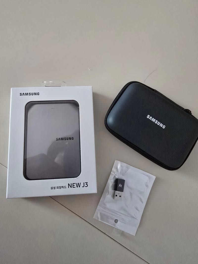 삼성 외장하드 New J3 4TB 실버 내돈내산