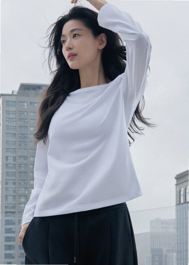 전지현 생로랑 990만원 가죽재킷 가격 차이 125배 놀라운 반전 (연예뉴스)