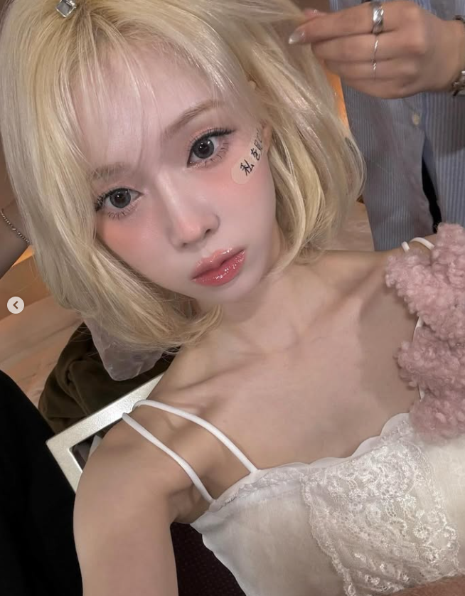 윈터 립 뭐 써? 에스쁘아 칠링 뉴 로즈｜쿨톤에게 잘 어울리는 핑크립 추천