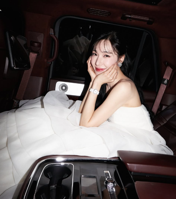 변요한♥티파니 결혼 후 첫 근황…신혼여행 중 귀국한 이유는?