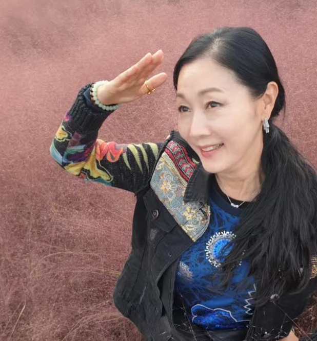 “내 인생에서 제일 잘한 게 이혼” 두 번 갈라선 방은희, 옆에 앉은 율희와 뜻밖의 인연