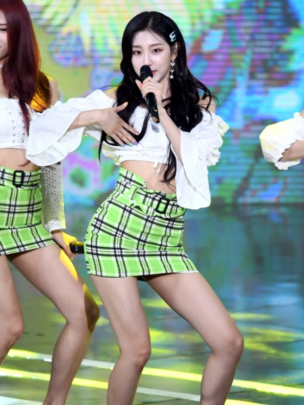"친일 논란 하영 하차" 넷플릭스 '중증외상센터' 새 천장미 낙점된 러블리즈 정예인
