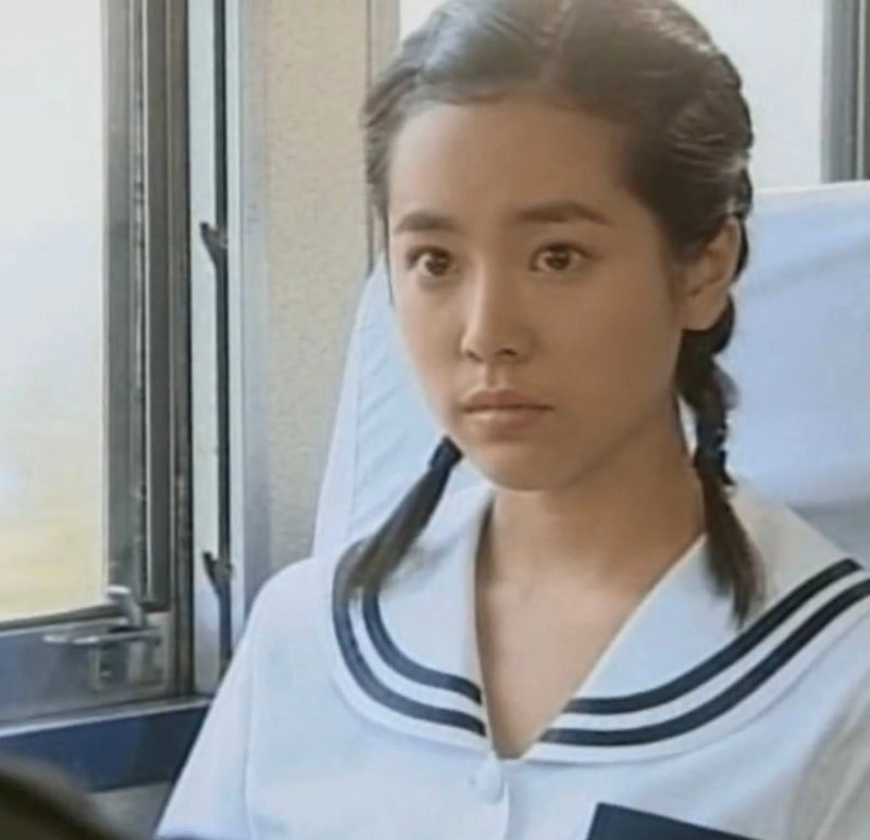 송혜교 아역 데뷔 40대 여배우 한지민, 눈부신 리즈 시절 화제