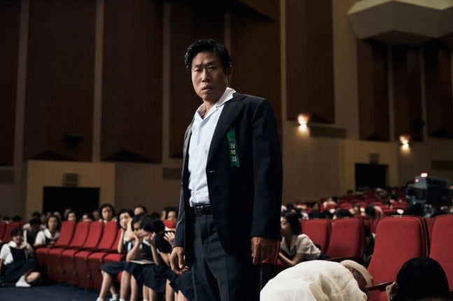 타짜4, 어부지리 1위 등극 1504명 차이로 뒤집힌 박스오피스